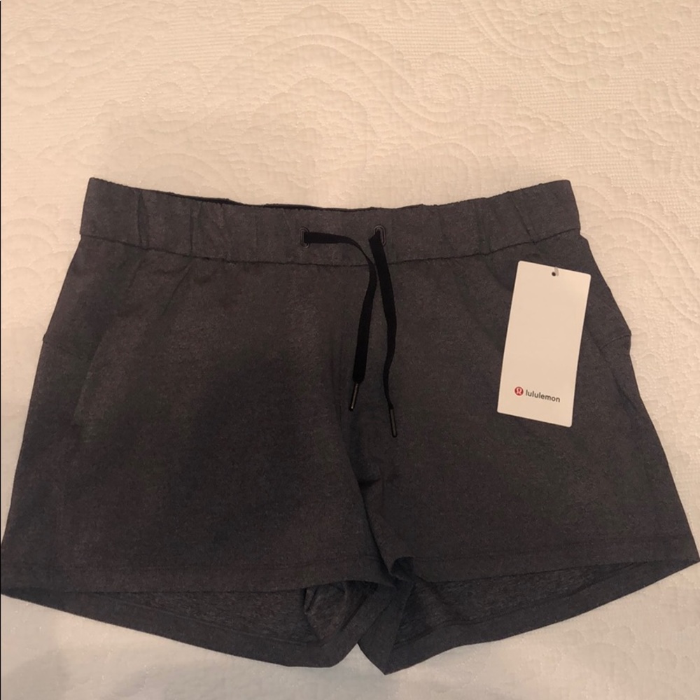 On the Fly MR Lululemon Short 2.5” Size 10